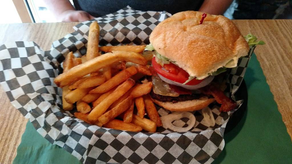 Indian Falls Log Cabin | restaurant | 1227 Gilmore Rd, Corfu, NY 14036, USA | 5857628422 OR +1 585-762-8422