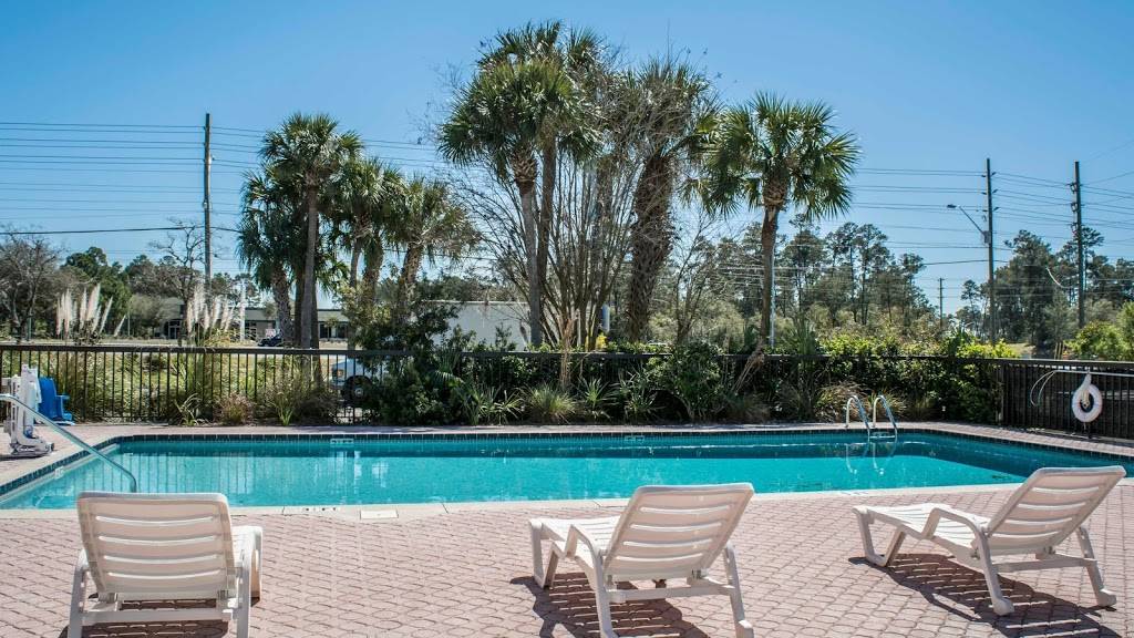 Quality Inn | restaurant | 9373 Cortez Blvd, Weeki Wachee, FL 34613, USA | 3525969000 OR +1 352-596-9000