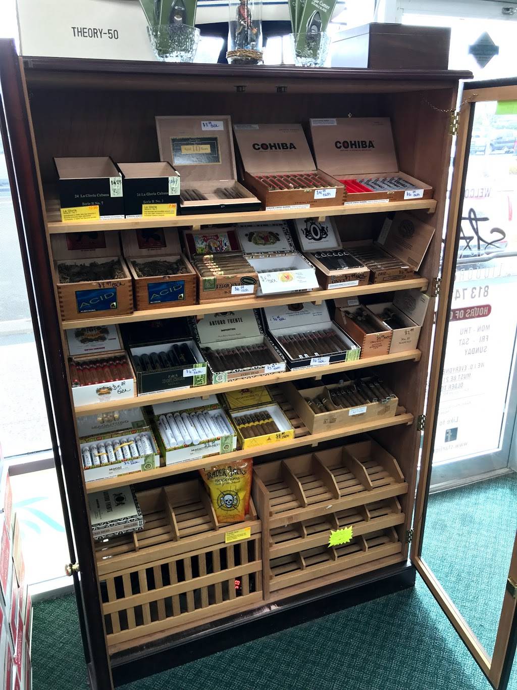 Star Liquor @ Big Bend Road | restaurant | 13192 US-301, Riverview, FL 33578, USA | 8137410700 OR +1 813-741-0700