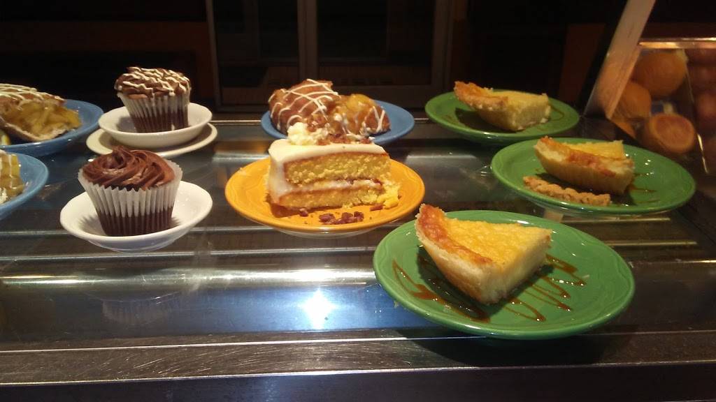 Lubys | restaurant | 6221 E Mockingbird Ln, Dallas, TX 75214, USA | 2148264400 OR +1 214-826-4400