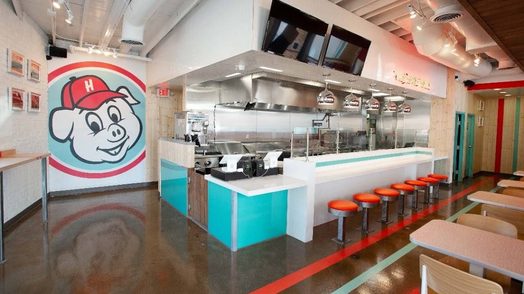 Hugh Babys | restaurant | 3001 West End Ave, Nashville, TN 37203, USA | 6156103382 OR +1 615-610-3382