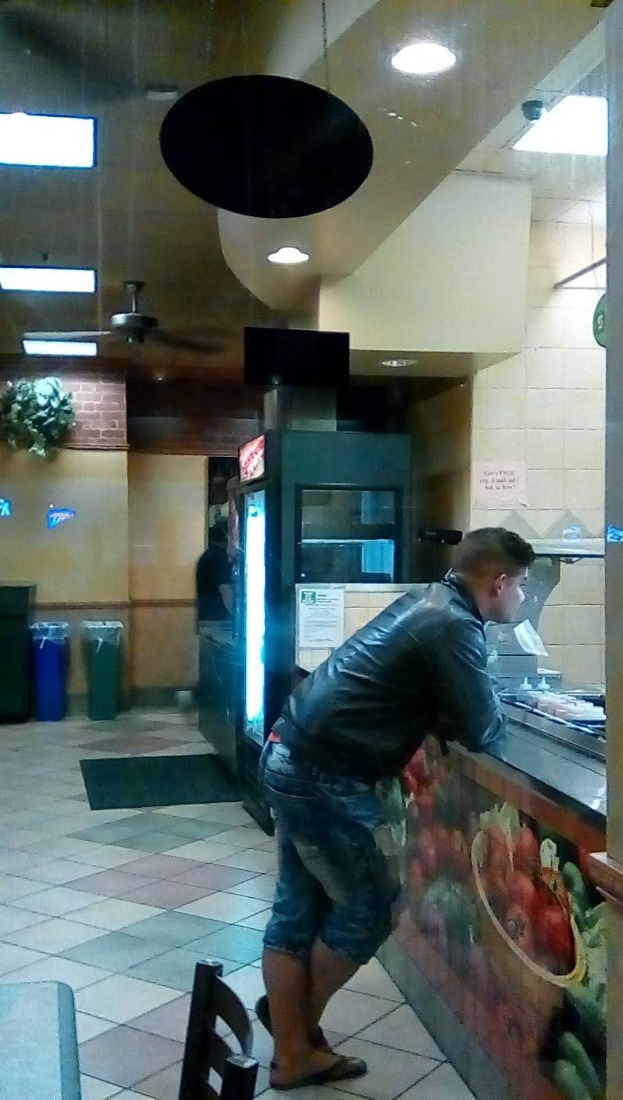 Subway Restaurants | restaurant | 2375 Market St, San Francisco, CA 94114, USA | 4158615006 OR +1 415-861-5006