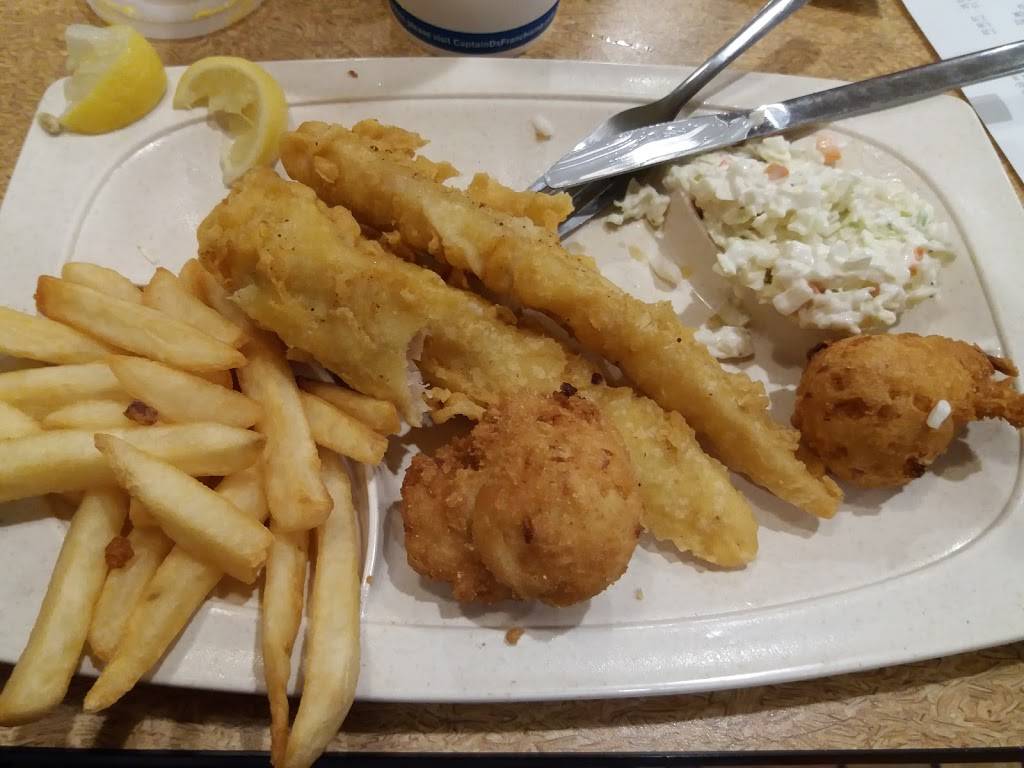 Captain Ds | restaurant | 3400 US Hwy 27 S, Sebring, FL 33870, USA | 8633851300 OR +1 863-385-1300