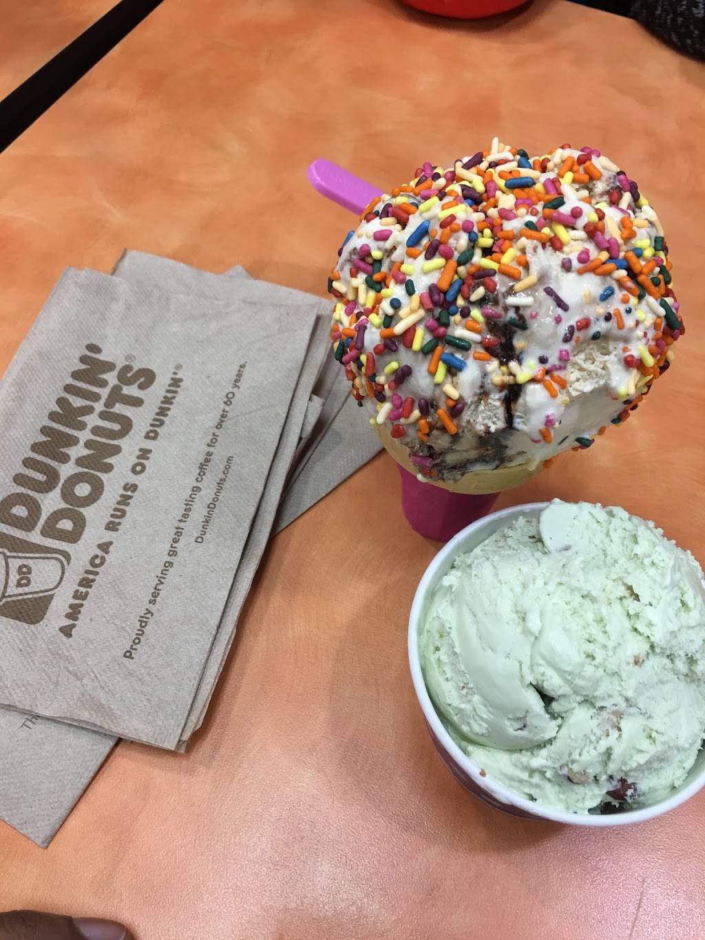 Dunkin Donuts | cafe | 7061 Baltimore Annapolis Blvd, Glen Burnie, MD 21061, USA | 4106910215 OR +1 410-691-0215