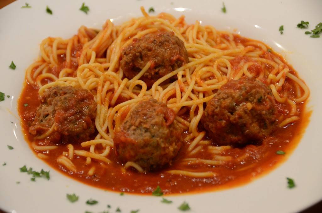 Park Avenue Pizza Company | restaurant | 121 Park Ave, Pewaukee, WI 53072, USA | 2626910503 OR +1 262-691-0503