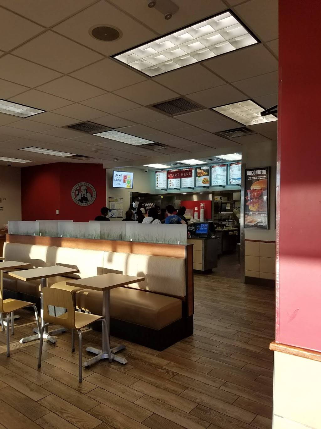 Wendys | restaurant | 3990 Martin L. King Dr, Atlanta, GA 30336, USA | 4046962961 OR +1 404-696-2961