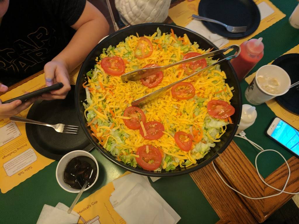 Monicals Pizza | restaurant | 135 N 5th Ave, Canton, IL 61520, USA | 3096471127 OR +1 309-647-1127