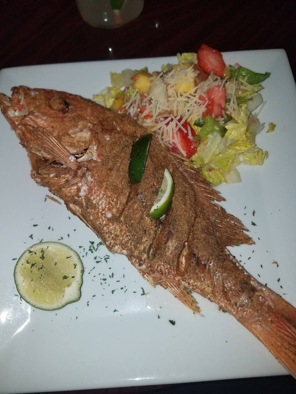 Rosarios | restaurant | 12 Hampshire St, Methuen, MA 01844, USA | 9782080667 OR +1 978-208-0667