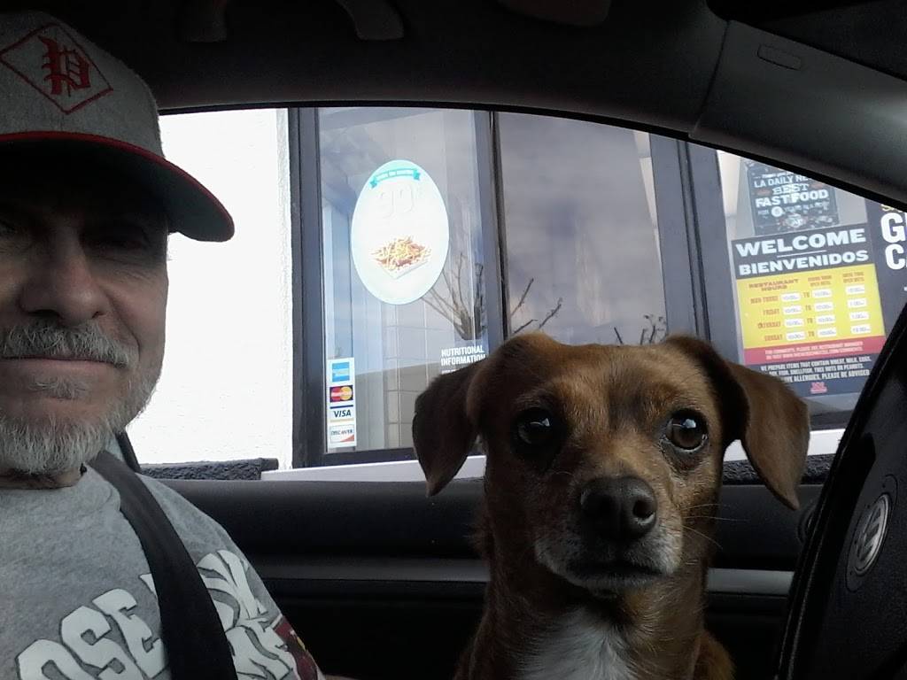 Wienerschnitzel | restaurant | 15555 Main St, Hesperia, CA 92345, USA | 7609499966 OR +1 760-949-9966