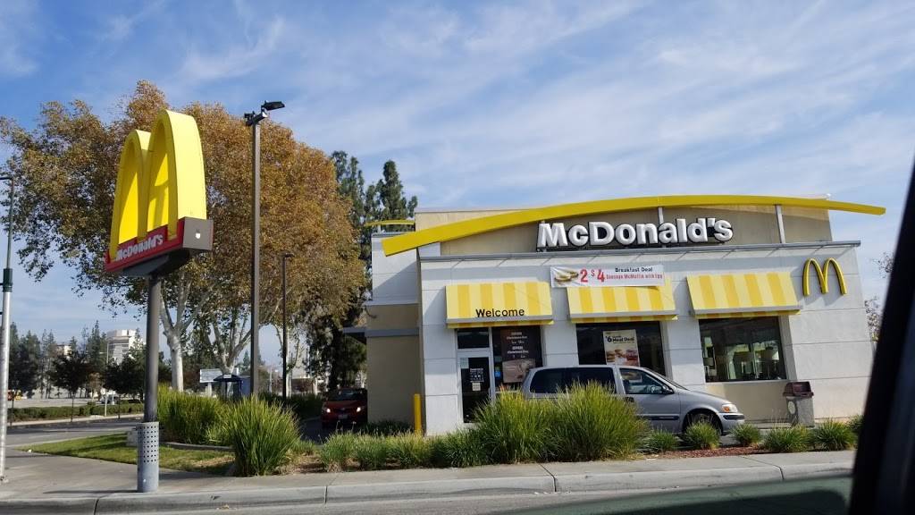 McDonalds | cafe | 699 W 2nd St, San Bernardino, CA 92410, USA | 9098881001 OR +1 909-888-1001
