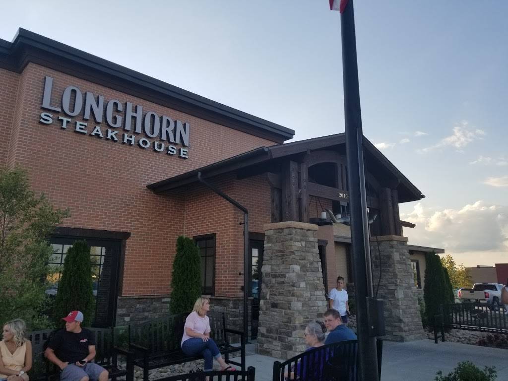 LongHorn Steakhouse | meal takeaway | 2040 Crossings Blvd Drive, Spring Hill, TN 37174, USA | 9314860368 OR +1 931-486-0368