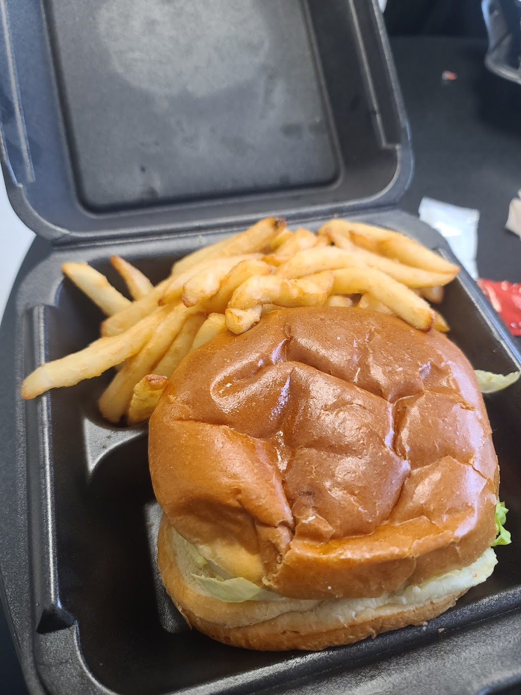 AJs Seafood Chicken & Grill | restaurant | 1049 N Navy Blvd, Pensacola, FL 32507, USA | 8504662966 OR +1 850-466-2966