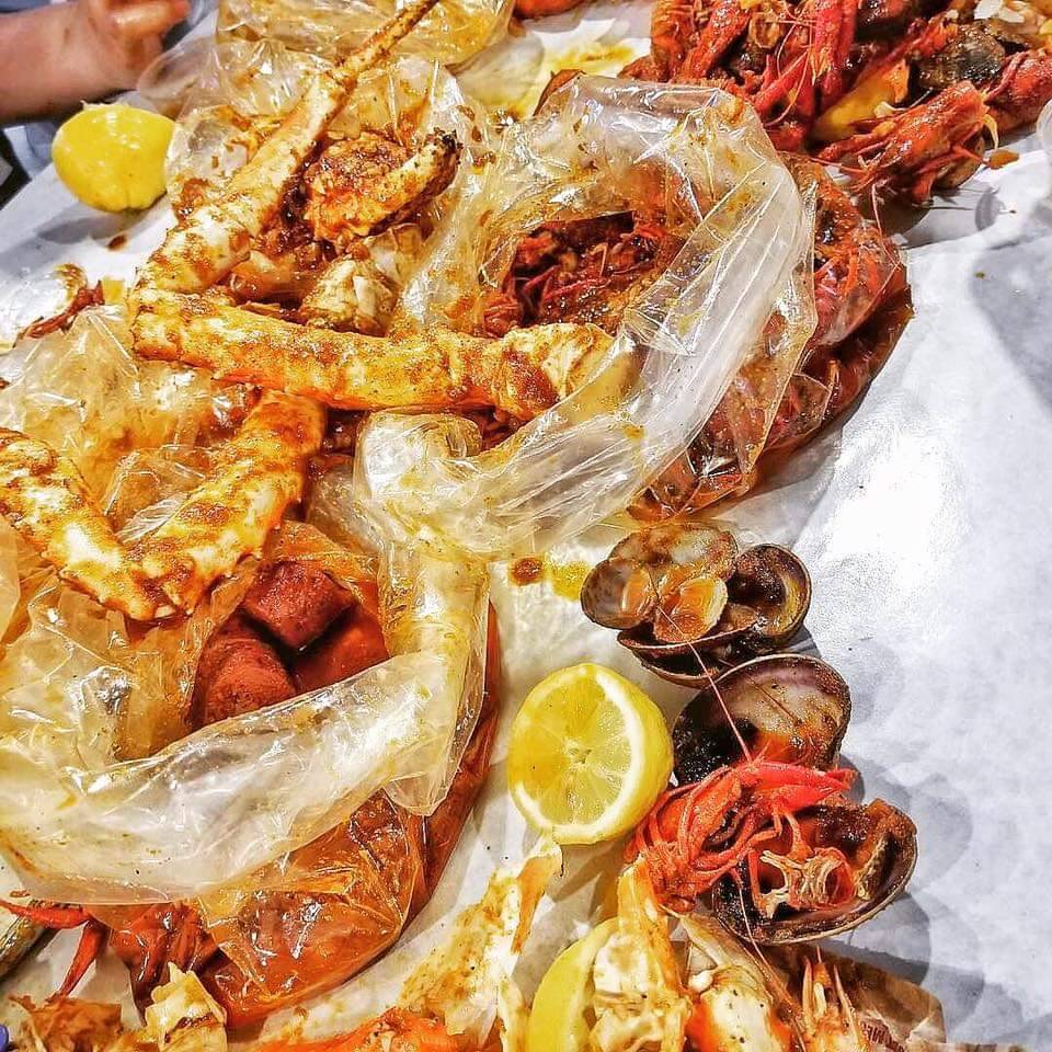 Crazy Crab | restaurant | 336 Summer St, Fitchburg, MA 01420, USA | 9784005789 OR +1 978-400-5789