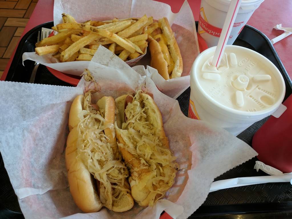 Brighton Hot Dog Shoppe | restaurant | 2401 Noblestown Rd, Pittsburgh, PA 15205, USA | 4124440363 OR +1 412-444-0363