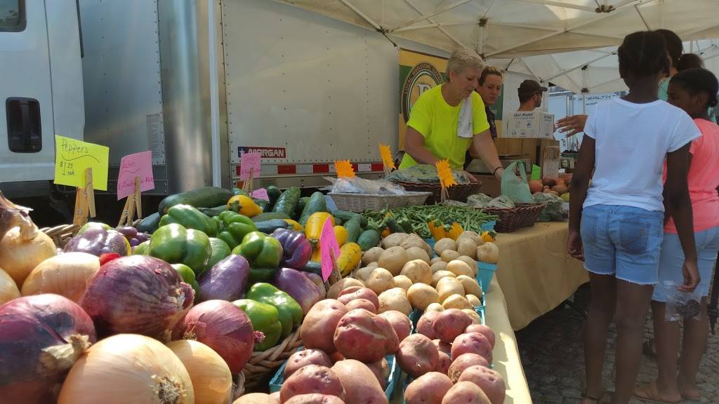 The Mermaid Inn | restaurant | 7673 Germantown Ave, Philadelphia, PA 19118, USA | 2152479797 OR +1 215-247-9797