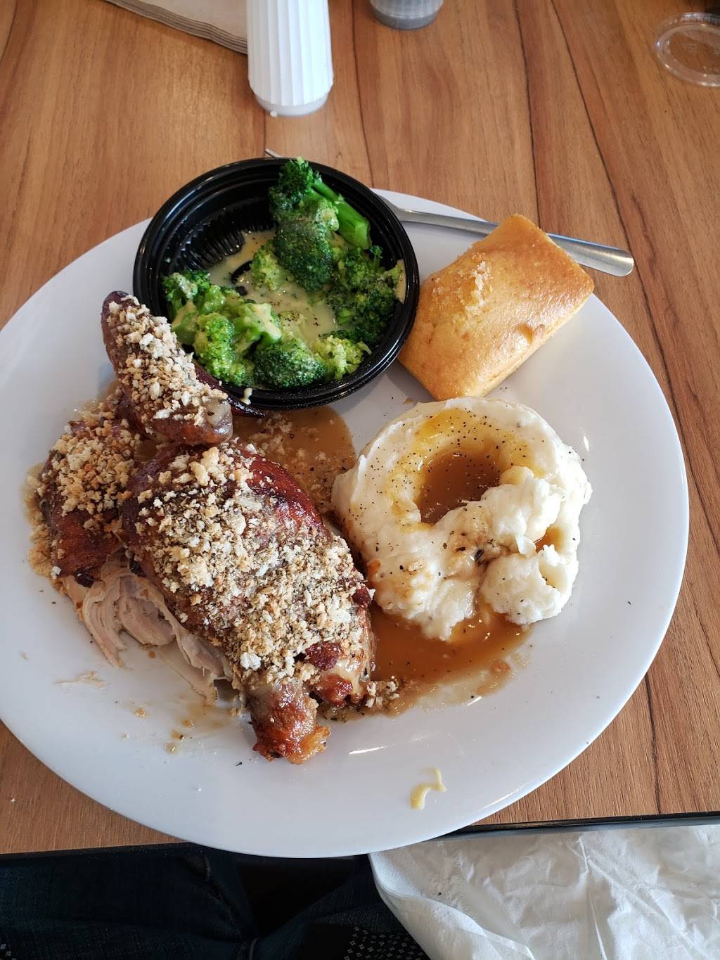 Boston Market | restaurant | 2650 SW College Rd, Ocala, FL 34471, USA | 3528731115 OR +1 352-873-1115