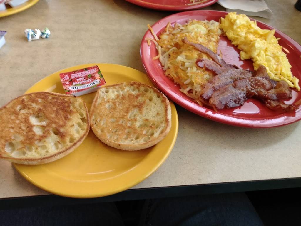 Café by Country Kitchen | restaurant | 2487 M-139, Benton Harbor, MI 49022, USA | 2699256076 OR +1 269-925-6076