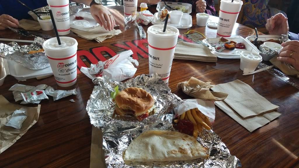 Cook Out | restaurant | 100 15th St E, Tuscaloosa, AL 35401, USA | 2057649654 OR +1 205-764-9654