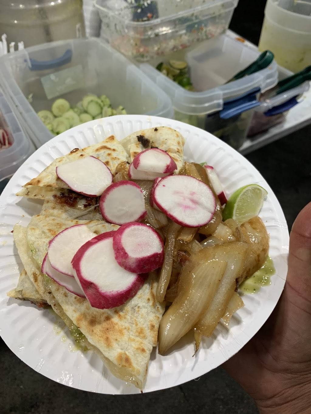 Tacos Naomi | restaurant | Unnamed Road, Northridge, CA 91324, USA | 2135508158 OR +1 213-550-8158