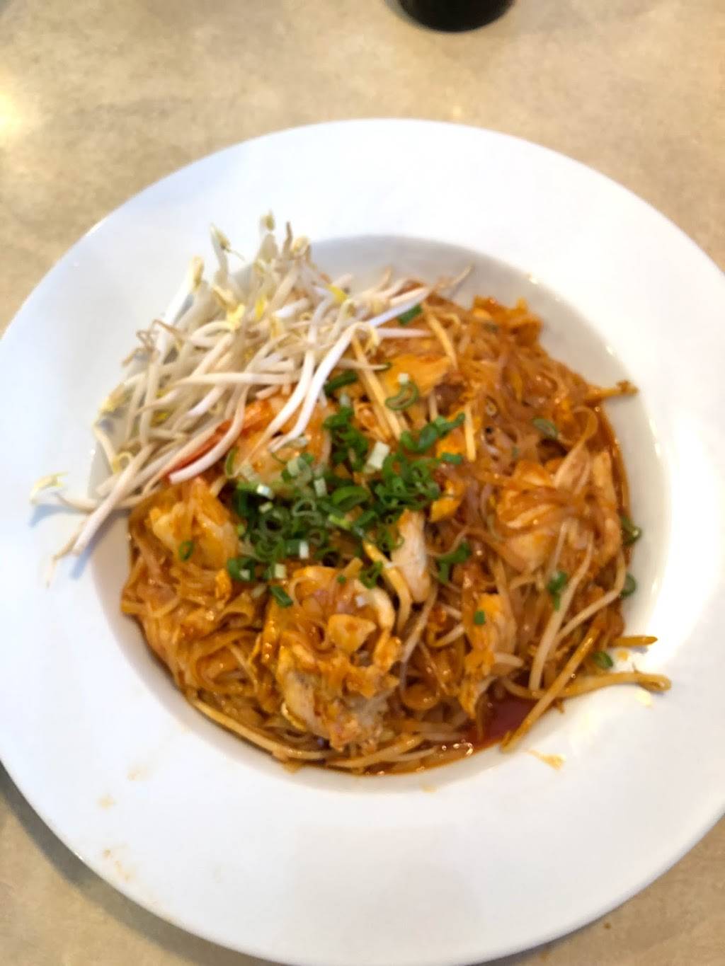 Tom Yum Thai & Sushi Restaurant | restaurant | 104 Patricia Ave, Dunedin, FL 34698, USA | 7279539898 OR +1 727-953-9898