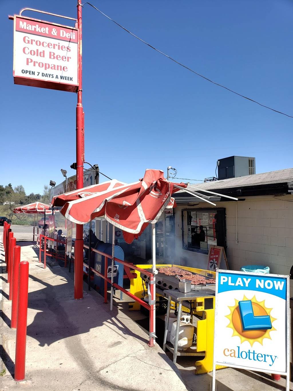 Lake Mathews Market | restaurant | 17679 Cajalco Rd, Perris, CA 92570, USA | 9517802899 OR +1 951-780-2899