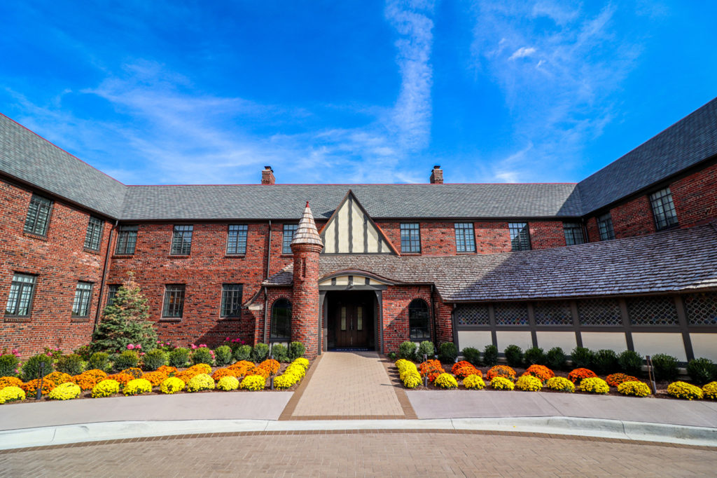 St.Clair Inn | restaurant | 500 N Riverside Ave, St Clair, MI 48079, USA | 8102896209 OR +1 810-289-6209