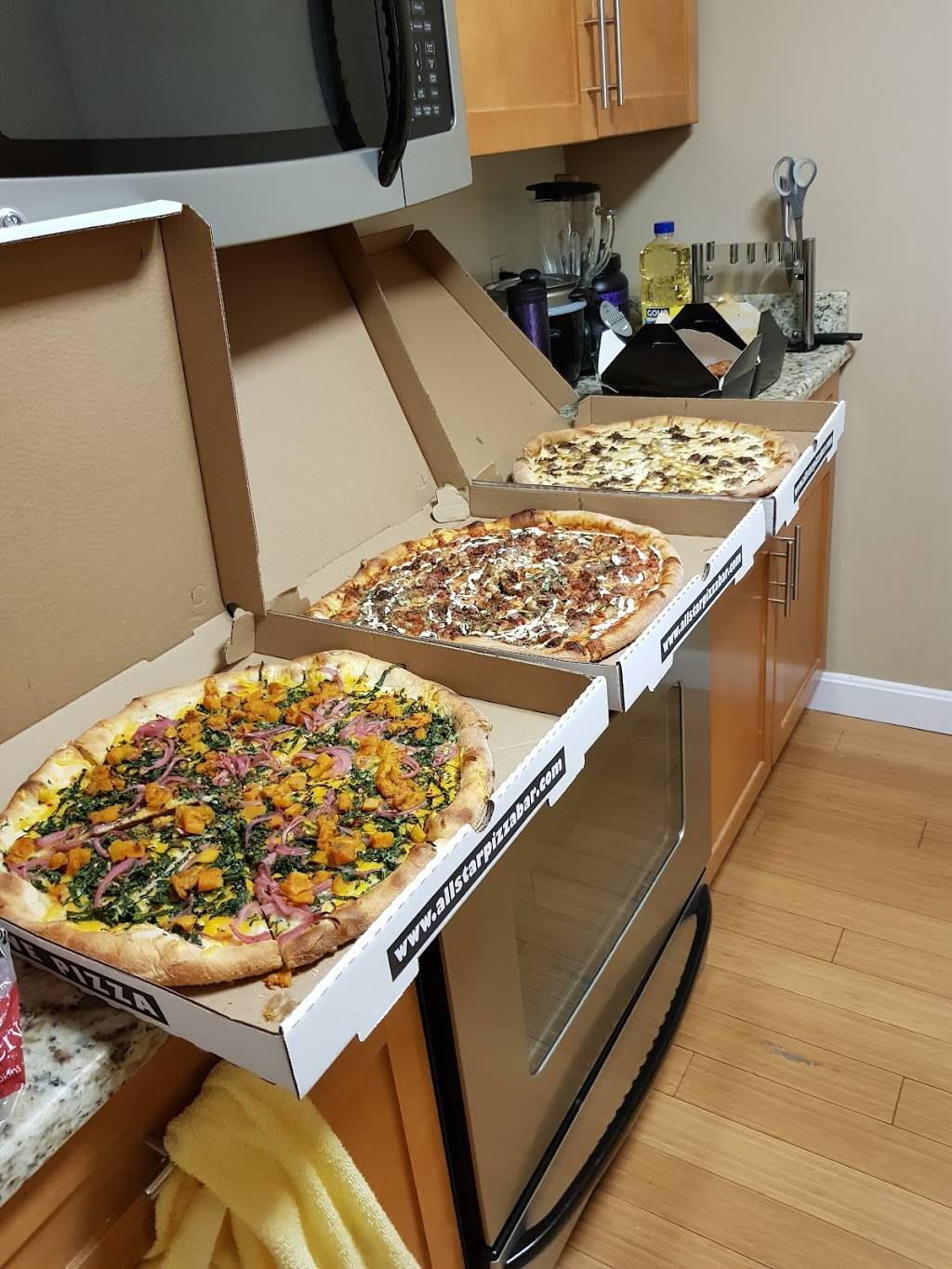 All Star Pizza Bar | restaurant | 204 Cambridge St, Boston, MA 02114, USA | 8579911890 OR +1 857-991-1890