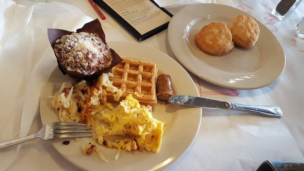 Twisted Fish Steakhouse and Sports Lounge | restaurant | 311 Broadway St, Seaside, OR 97138, USA | 5037383467 OR +1 503-738-3467