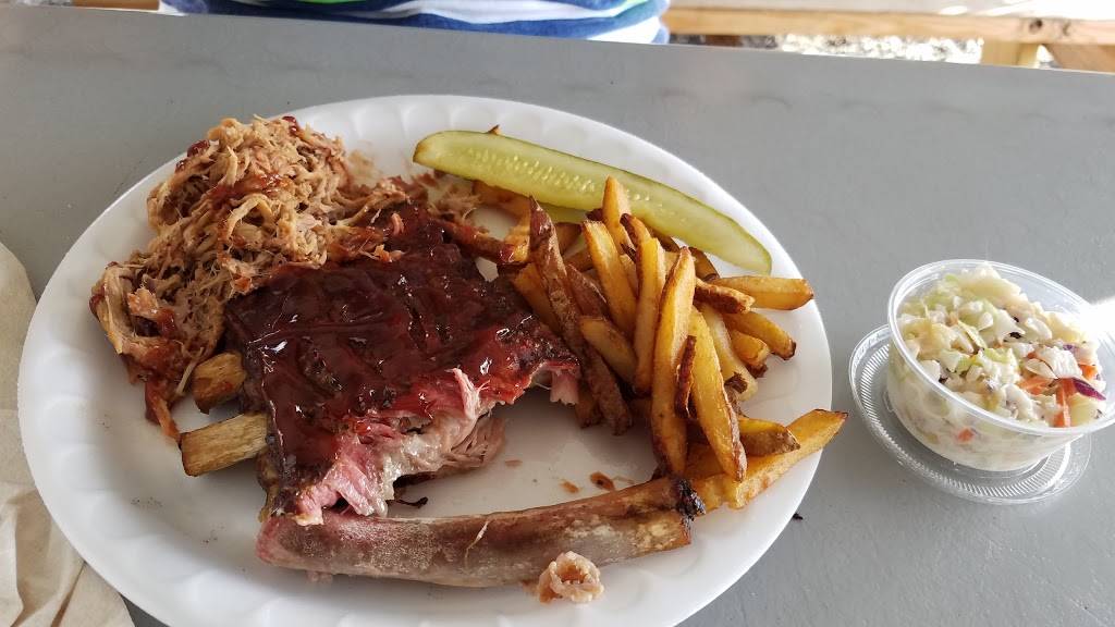 The Dog House And More | restaurant | 106 N U.S. Hwy 41, Ruskin, FL 33570, USA | 8134194325 OR +1 813-419-4325