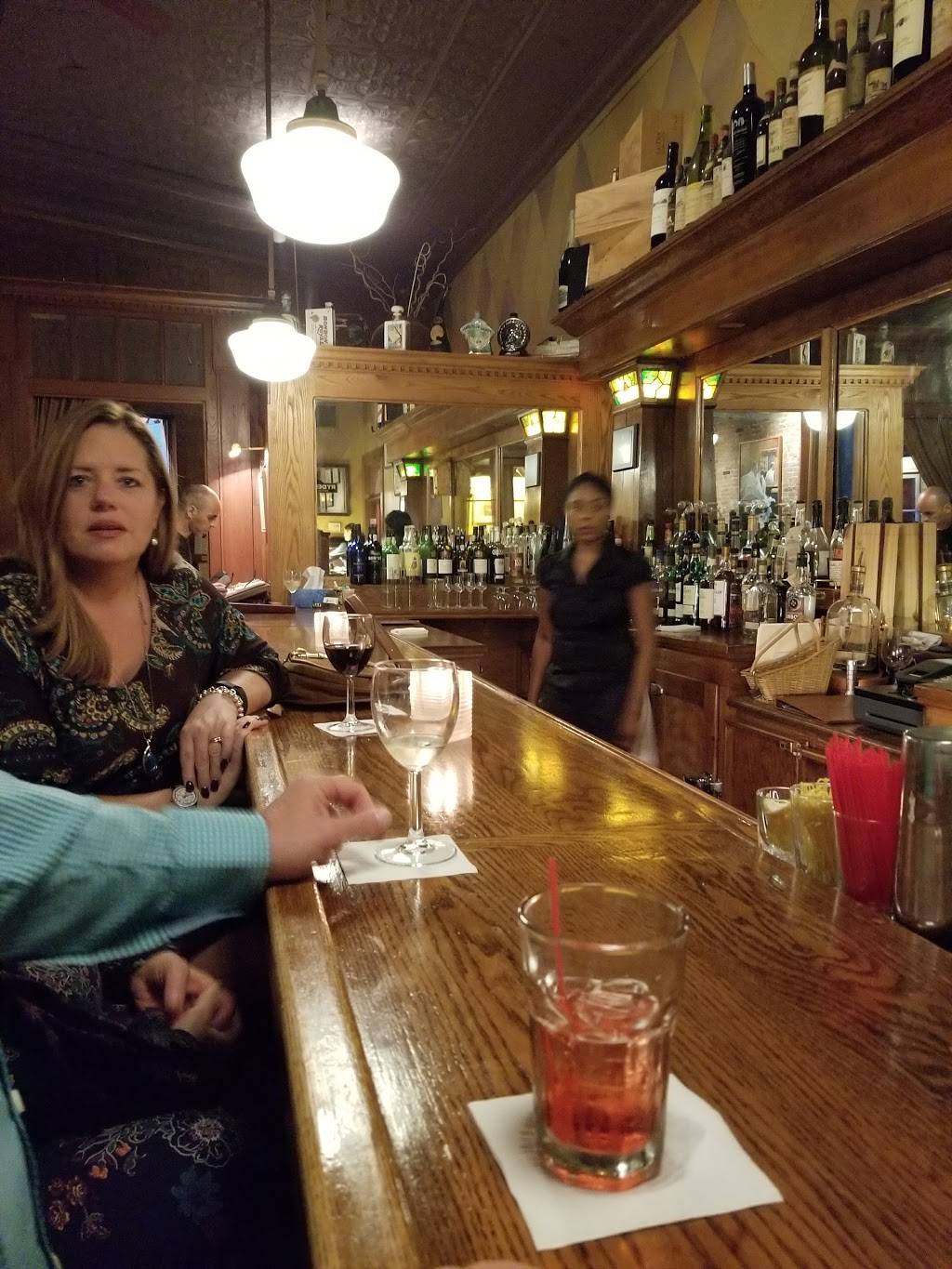 Rooneys Restaurant | restaurant | 90 Henrietta St, Rochester, NY 14620, USA | 5854420444 OR +1 585-442-0444