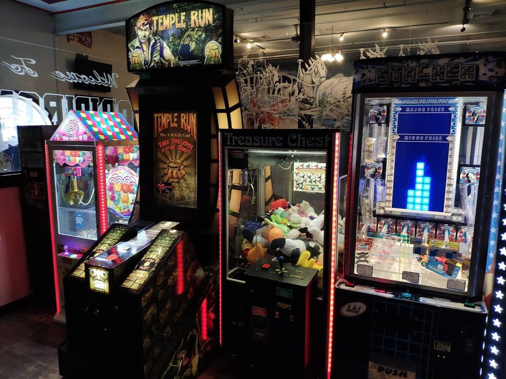 Gridiron Restaurant Sports Pub | restaurant | 1567 Lisbon St, Lewiston, ME 04240, USA | 2077776353 OR +1 207-777-6353