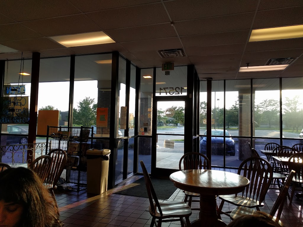 Planet Sub | restaurant | 12571 Antioch Rd, Overland Park, KS 66213, USA | 9136816696 OR +1 913-681-6696