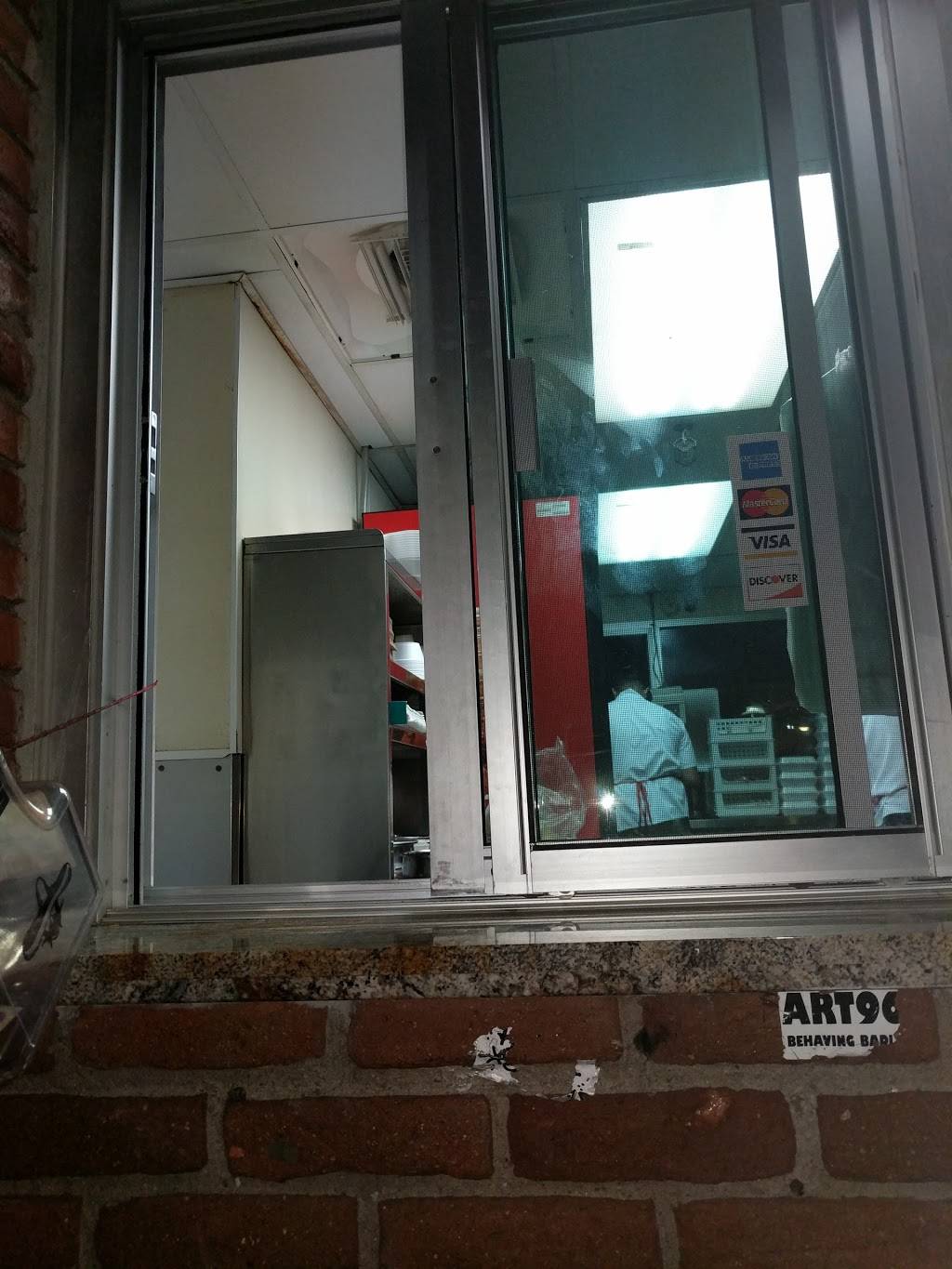 Robertos Taco Shop Ocean Beach | restaurant | 4770 Voltaire St, San Diego, CA 92107, USA | 6195231162 OR +1 619-523-1162