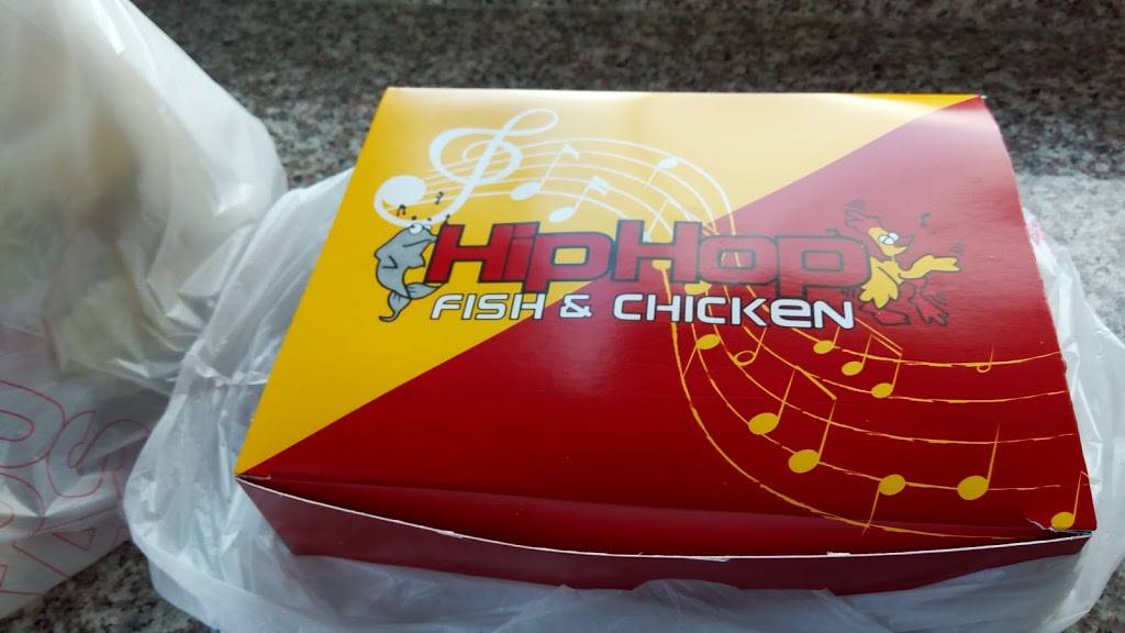 Hip Hop Fish & Chicken | restaurant | 901 N Caroline St, Baltimore, MD 21205, USA | 4103276565 OR +1 410-327-6565