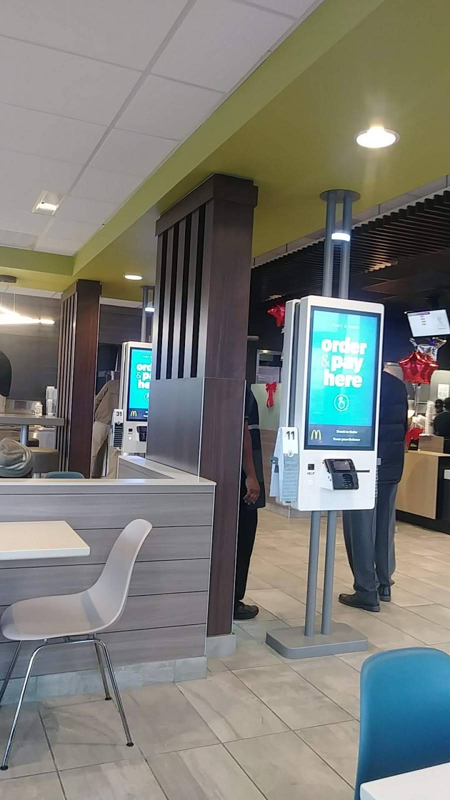 McDonalds | cafe | 801 London Blvd, Portsmouth, VA 23704, USA | 7573937945 OR +1 757-393-7945