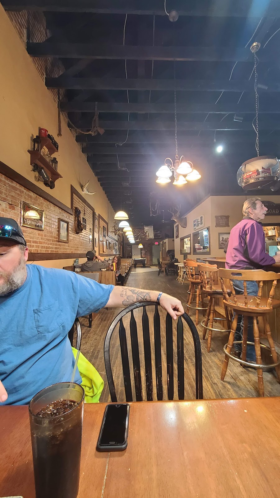 The Re-load Bar & Grill | restaurant | 133 S Penn Ave, Oberlin, KS 67749, USA | 7854752421 OR +1 785-475-2421