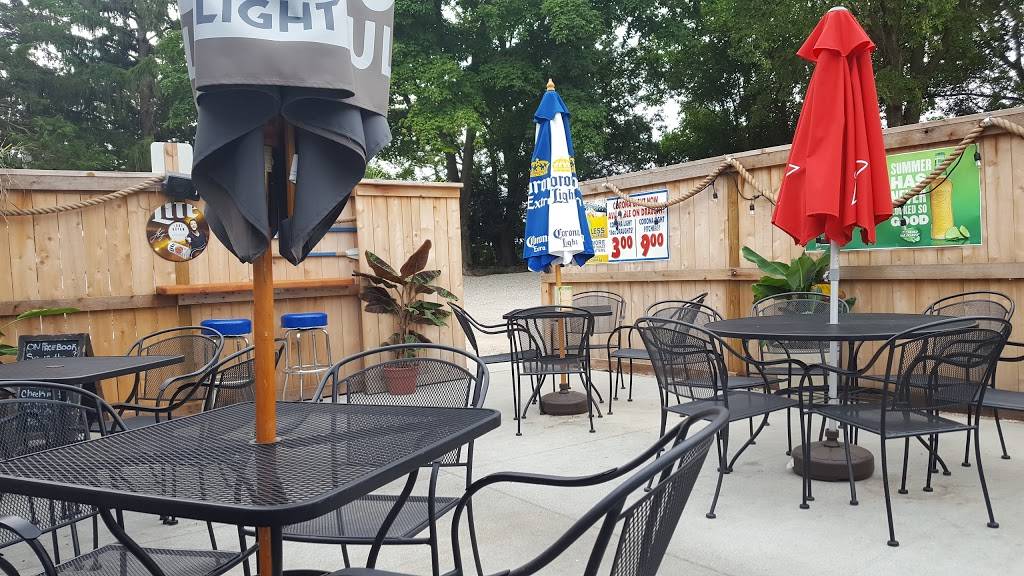 Lake Road Inn | restaurant | 25106 N 1750 East Rd, Hudson, IL 61748, USA | 3097472558 OR +1 309-747-2558