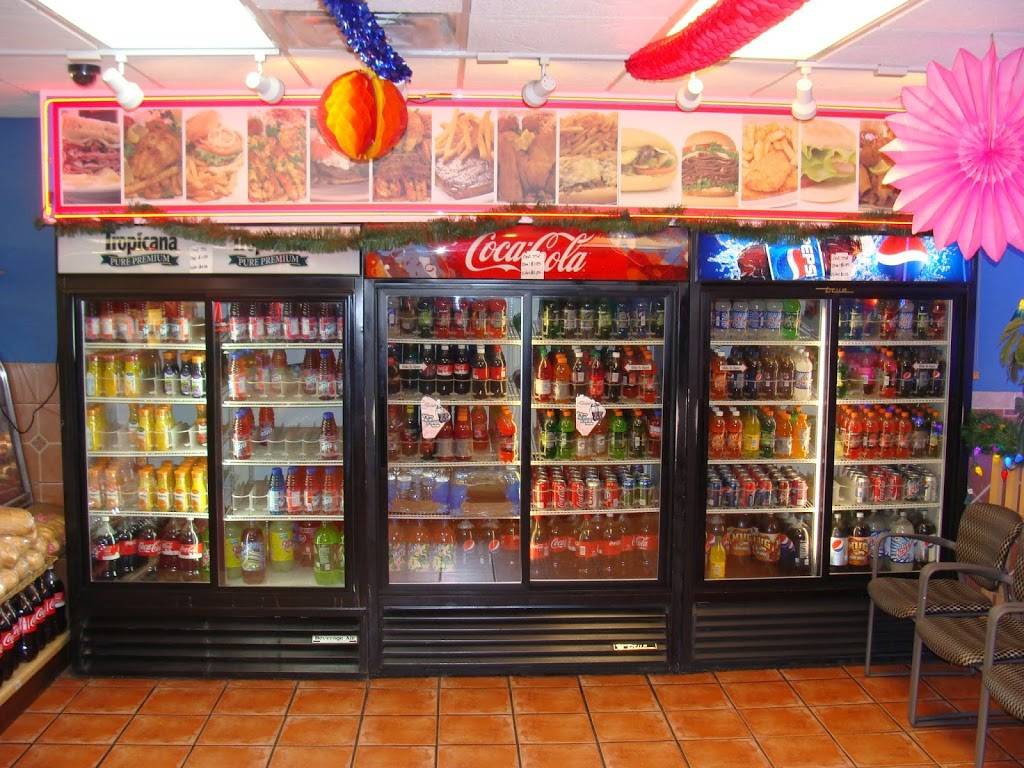 Sharks Seafood & Deli | restaurant | 3826 Lee Rd, Cleveland, OH 44128, USA | 2162951880 OR +1 216-295-1880