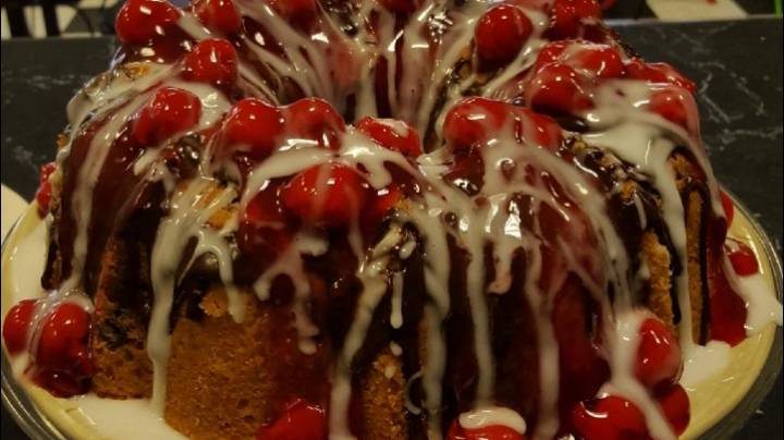 OoeyGooey Cinnamon Rolls and So Much More | restaurant | 29 E Washington St, Nashville, IN 47448, USA | 2392698361 OR +1 239-269-8361