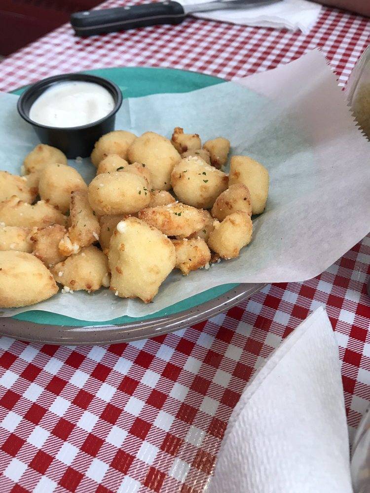 Village Pizza | restaurant | 616 University Ave, Madison, WI 53715, USA | 6082855956 OR +1 608-285-5956