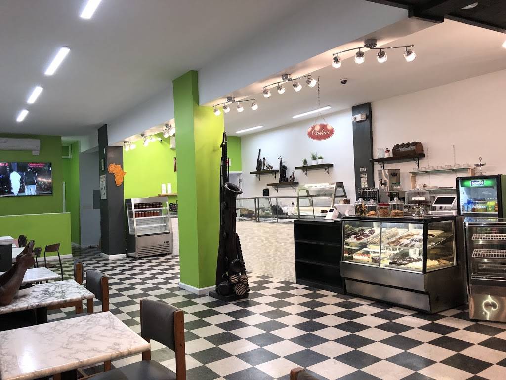 Guggin Cafe and Grill | restaurant | 240-05 Linden Blvd, Elmont, NY 11003, USA | 5162850101 OR +1 516-285-0101