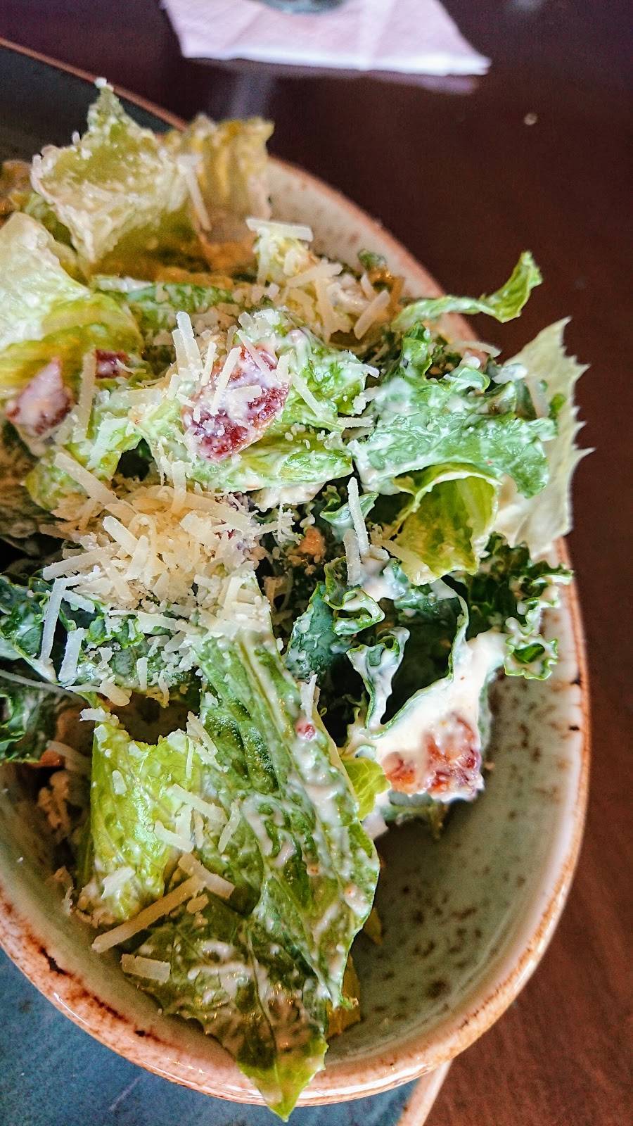 Milestones | restaurant | 150 Park Pl Blvd, Barrie, ON L4N 6N5, Canada | 7057227667 OR +1 705-722-7667