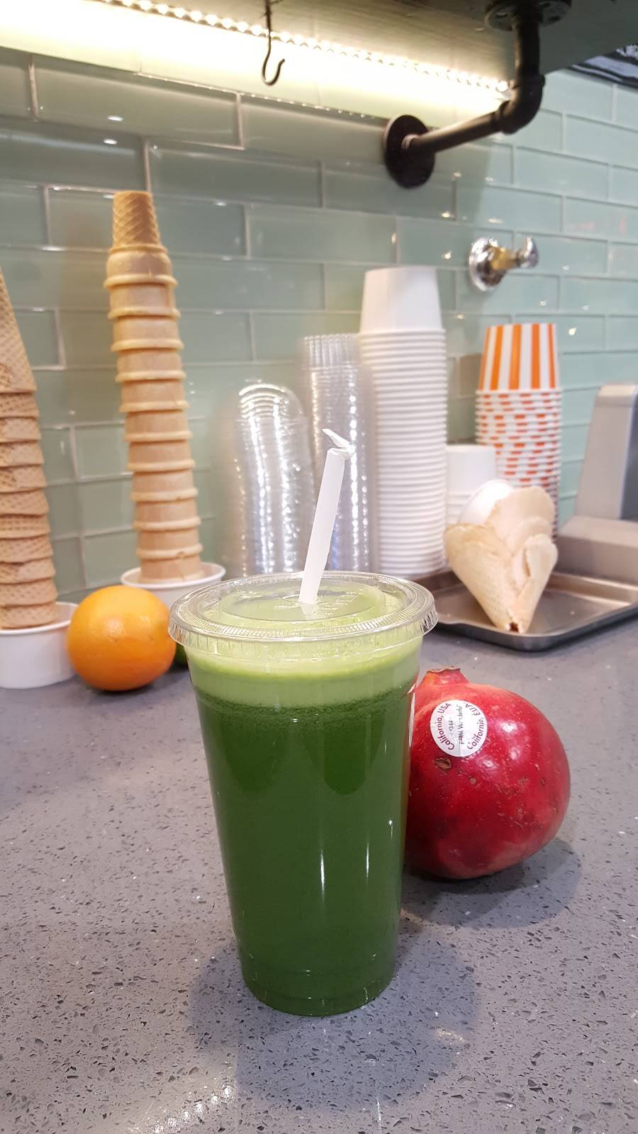 Scoop & Juice | restaurant | 512 S Brookhurst St #4, Anaheim, CA 92804, USA | 7142154499 OR +1 714-215-4499