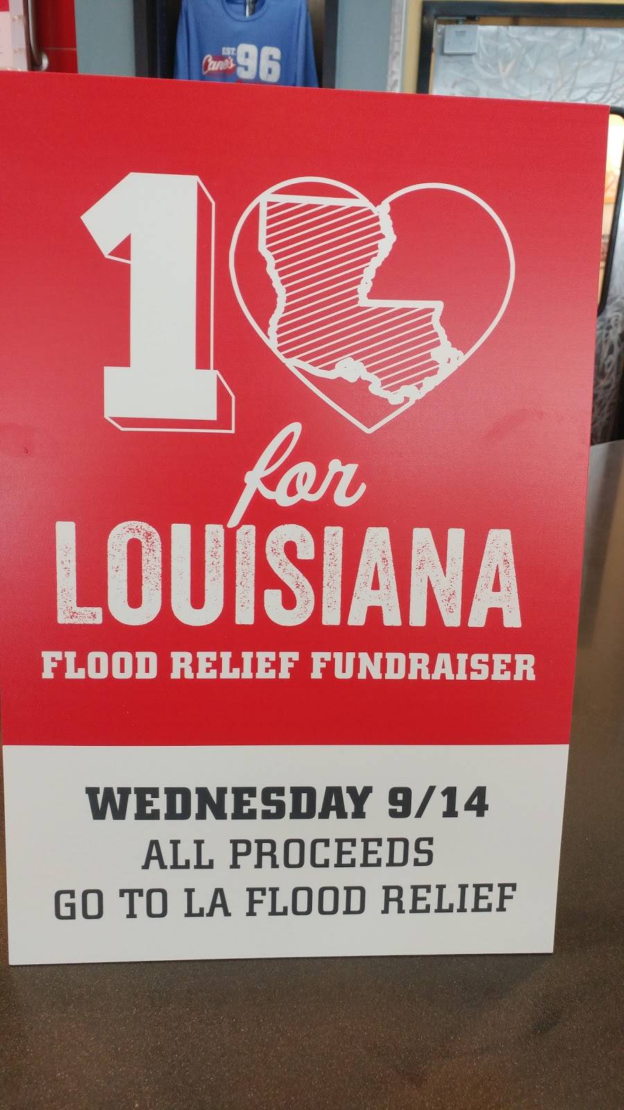 Raising Canes Chicken Fingers | meal takeaway | 17696 Airline Hwy, Prairieville, LA 70769, USA | 2256733465 OR +1 225-673-3465