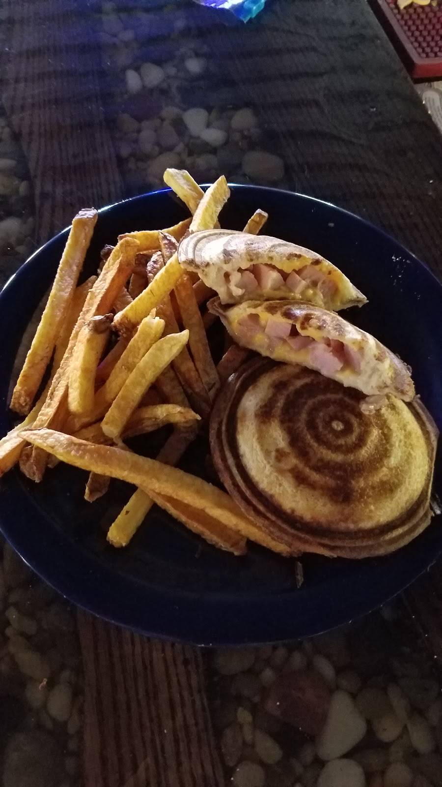 The Beer Garden & Grill | restaurant | 3540 US-641, Benton, KY 42025, USA | 2702529137 OR +1 270-252-9137