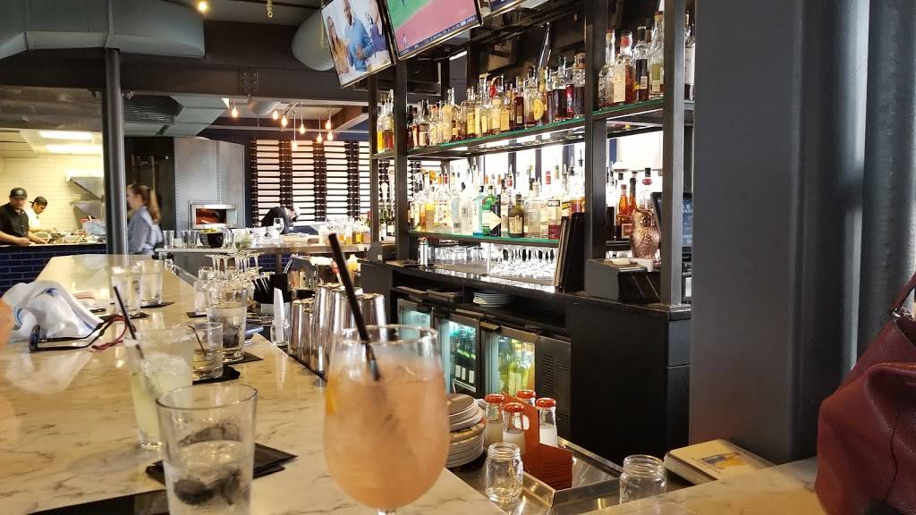 The Poynt Newburyport | restaurant | 31 Water St, Newburyport, MA 01950, USA | 9783588501 OR +1 978-358-8501