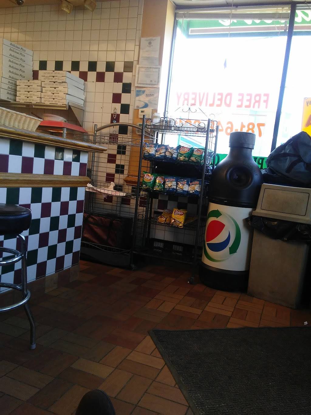 Marias Pizza | restaurant | 86 Massachusetts Ave, Arlington, MA 02474, USA | 7816488011 OR +1 781-648-8011