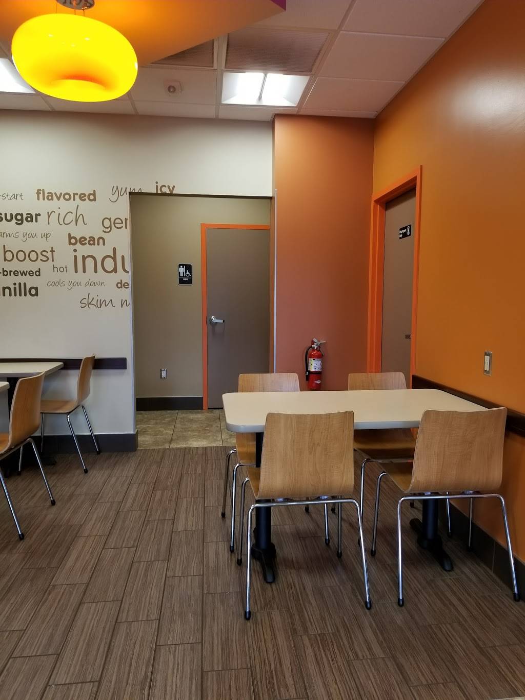 Dunkin Donuts | cafe | 2086 W Busch Blvd, Tampa, FL 33612, USA | 8135133733 OR +1 813-513-3733