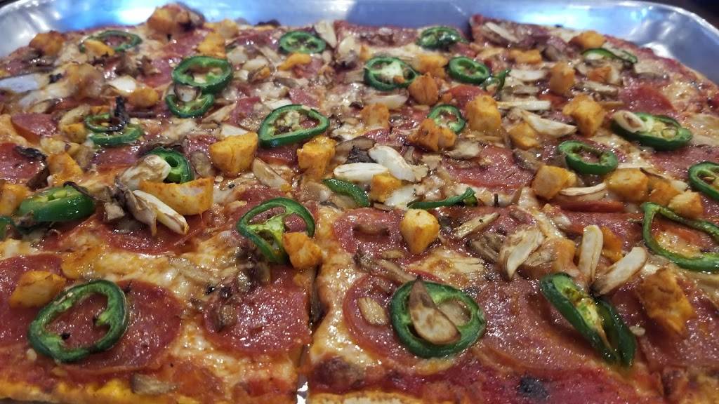 Julios Pizza | restaurant | 17538 Pioneer Blvd, Artesia, CA 90701, USA | 5628096360 OR +1 562-809-6360