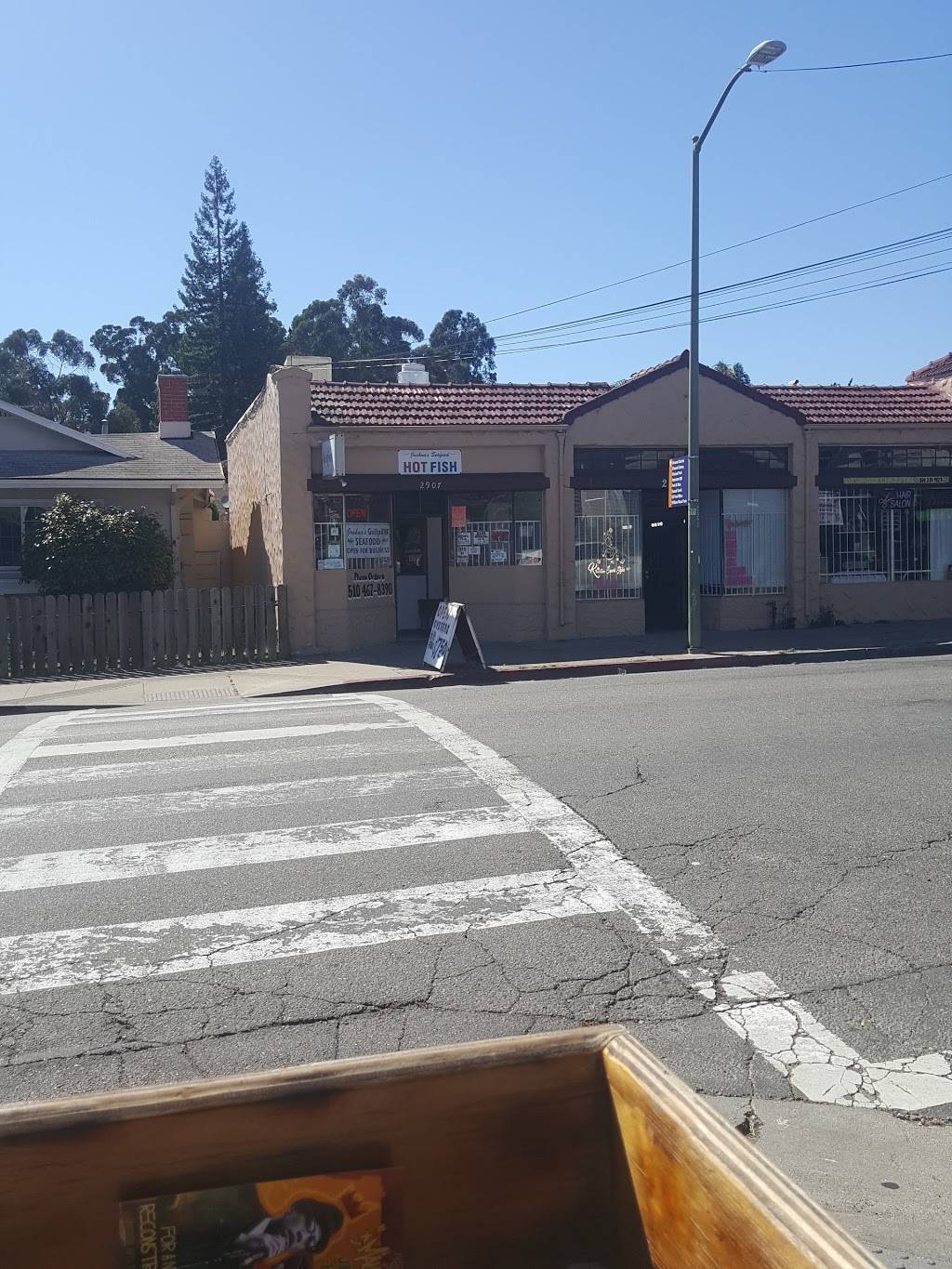 Joshuas Gulfport Seafood | restaurant | 2907 Fruitvale Ave, Oakland, CA 94602, USA | 5104678390 OR +1 510-467-8390